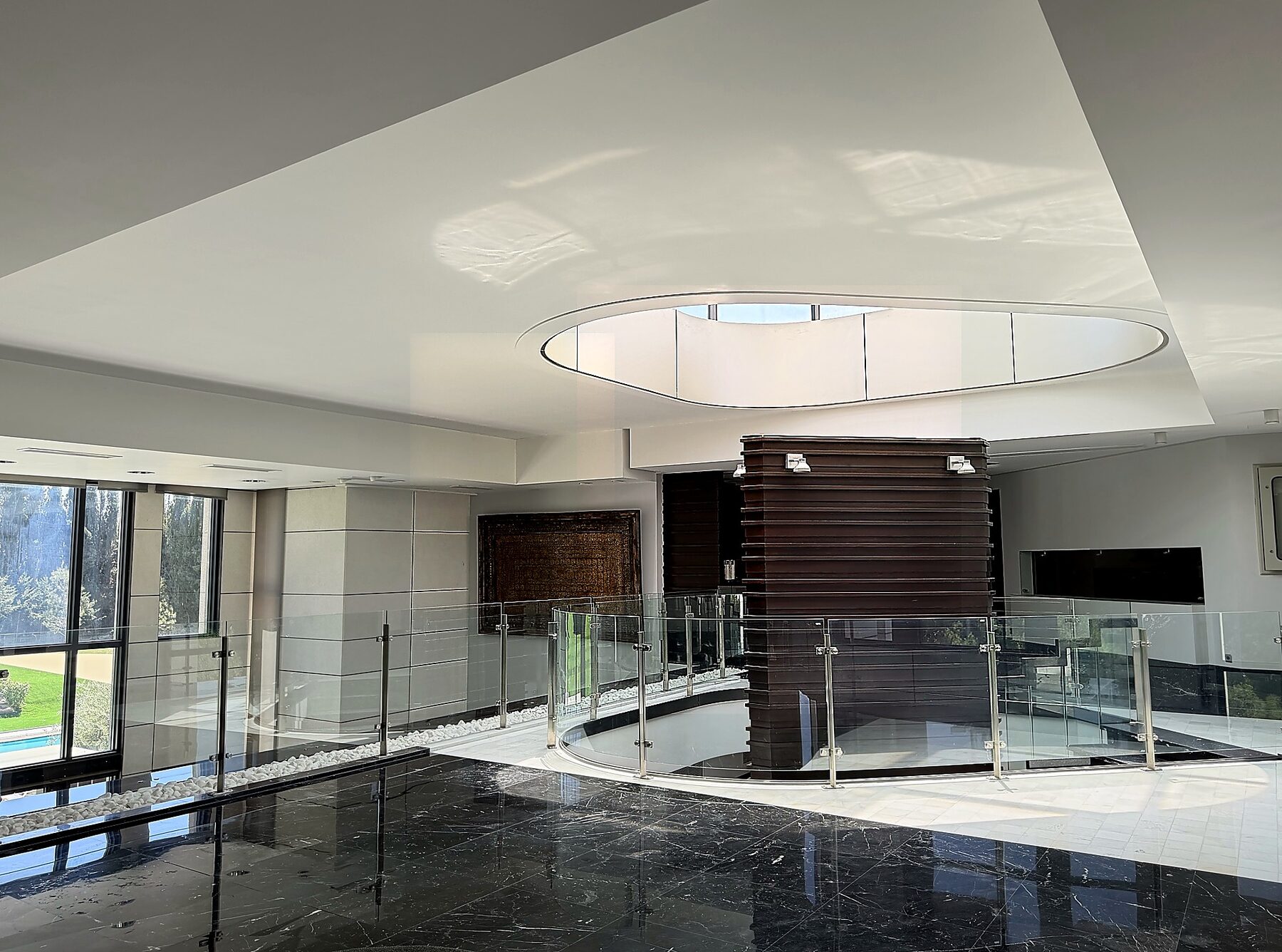 Skylight column